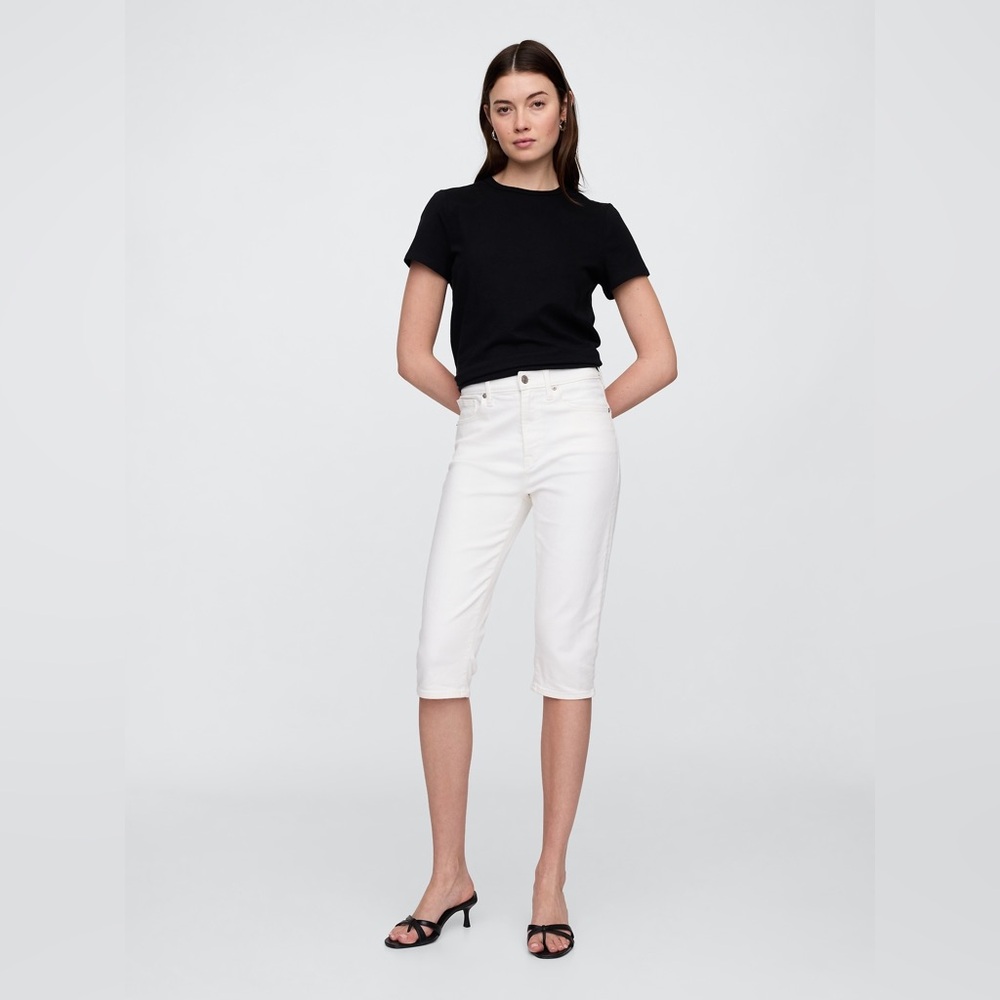GAP Denim Soft Vintage Slim Capri White Sz 8/29S